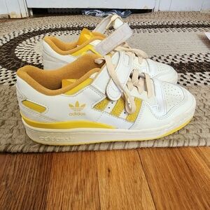 Adidas Forum 84 Low White and Yellow Low-Top Sneakers